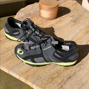 Pearl Izumi cycling spin shoes